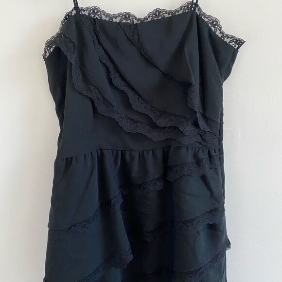 Vintage 60’s Neusteter’s Black Asymmetrical Tiered Lace Ruffle Dress - Picture 7 of 9